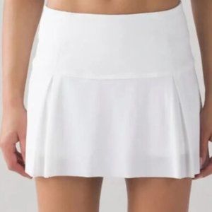 Lululemon Lost In Pace Skirt  WHITE Size 6